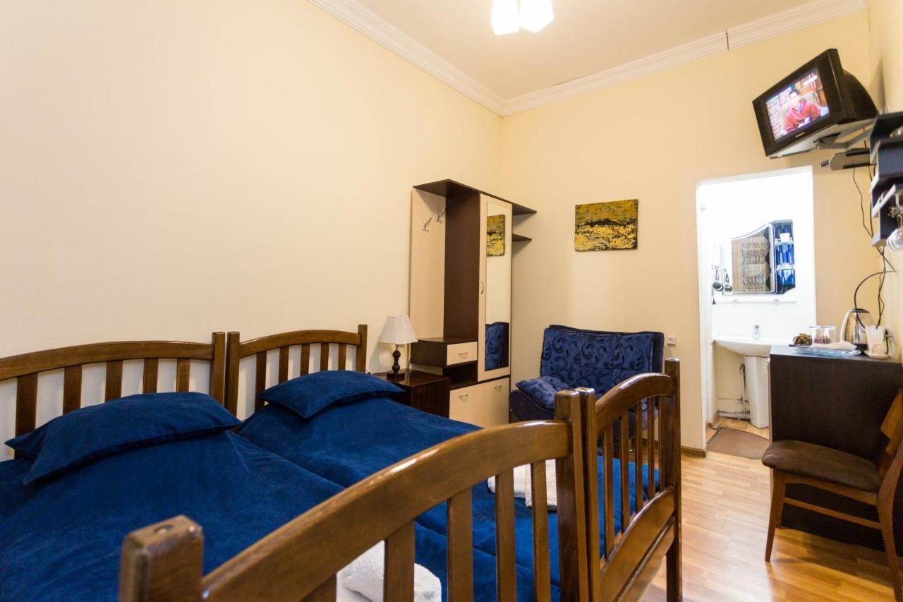 Gis Guest House Тбилиси Екстериор снимка