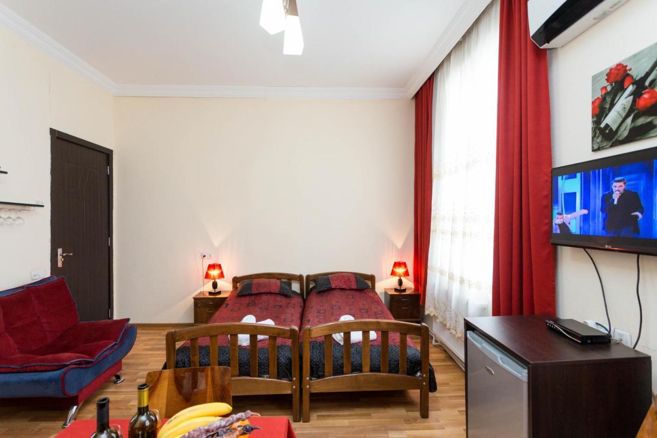 Gis Guest House Тбилиси Екстериор снимка