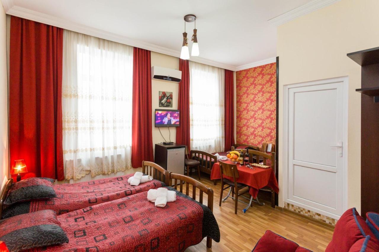 Gis Guest House Тбилиси Екстериор снимка