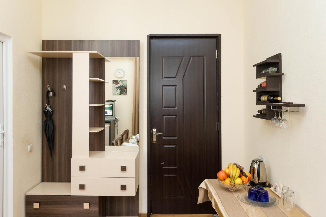 Gis Guest House Тбилиси Екстериор снимка